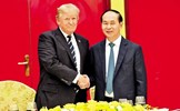 Chủ tịch nước Trần Đại Quang chủ trì Quốc yến chào mừng chuyến thăm của Tổng thống Hoa Kỳ Donald Trump