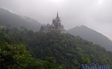 Đại gia Hà Nội xây lâu đài tráng lệ cheo leo trên đỉnh núi Tam Đảo