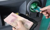 4 ngân hàng tăng phí rút tiền ATM bị NHNN "tuýt còi"