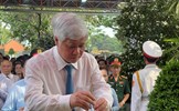 Chủ tịch Đỗ Văn Chiến dự lễ dâng hương tưởng nhớ đồng chí Huỳnh Tấn Phát 