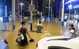 Cảnh báo xu hướng thời tiết cực đoan nhìn từ thực trạng lũ lụt Trung Quốc 