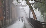 Bắc Bộ trời rét, Nam Bộ mưa dông