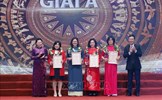 Lễ trao Giải báo chí '75 năm Quốc hội Việt Nam'