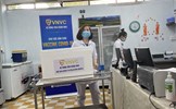 TP Hồ Chí Minh đề xuất bổ sung 6.000 liều vaccine COVID-19 tiêm cho nhân viên sân bay