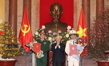 Tổng Bí thư, Chủ tịch nước Nguyễn Phú Trọng trao quyết định phong hàm 2 Đại tướng