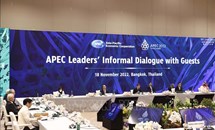 Chủ tịch nước Nguyễn Xuân Phúc dự đối thoại giữa các Nhà lãnh đạo APEC với các khách mời