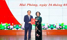 Phó Chủ tịch - Tổng Thư ký UBTƯ MTTQ Việt Nam Lê Tiến Châu giữ chức Bí thư Thành ủy Hải Phòng