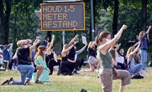Hà Lan bắt giữ hàng trăm người biểu tình phản đối giãn cách xã hội