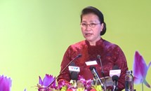Chủ tịch Quốc hội Nguyễn Thị Kim Ngân dự lễ trao bằng Tổ quốc ghi công