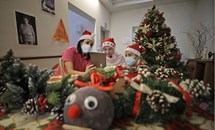 Thế giới đón Giáng sinh trong nỗi lo đại dịch