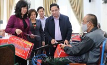 Đồng chí Phạm Minh Chính thăm Trung tâm Điều dưỡng thương binh Thuận Thành