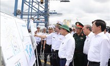 Thủ tướng Nguyễn Xuân Phúc: Tập trung phát triển cảng Cái Mép - Thị Vải ngang tầm khu vực vào năm 2030