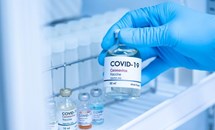 Không có cách nào kiểm soát đại dịch COVID-19 nếu không có vaccine