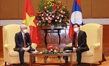 Tổng Bí thư, Chủ tịch nước Lào tiếp Chủ tịch Ủy ban Trung ương MTTQ Việt Nam