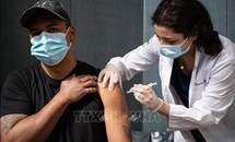 Truyền thông Mỹ hé lộ chiến dịch tiêm nhắc lại vaccine