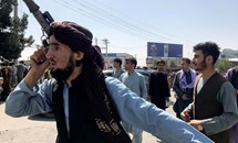 Taliban đến gõ cửa từng nhà kêu gọi người dân trở lại làm việc
