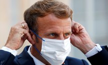 Pháp bắt thanh niên dùng trộm ‘thẻ xanh’ của Tổng thống Macron