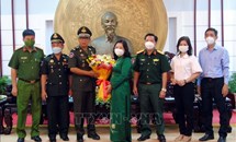 Đoàn Bộ tư lệnh Cảnh vệ quân đội Hoàng gia Campuchia thăm, chúc Tết tại Sóc Trăng