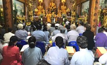 Lễ chùa đầu năm - Phong tục văn hóa tốt đẹp của người Việt tại Lào