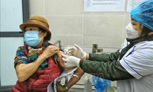 Nhìn lại một năm Việt Nam triển khai tiêm vaccine phòng COVID-19