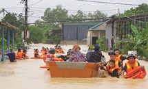 Thủ tướng yêu cầu tập trung khắc phục hậu quả mưa lũ bất thường tại miền Trung