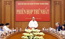Chủ tịch nước Nguyễn Xuân Phúc: Tăng cường kiểm soát, nâng cao chất lượng đào tạo cử nhân luật
