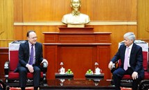 Chủ tịch Đỗ Văn Chiến tiếp Đại sứ Đặc mệnh toàn quyền Liên bang Nga tại Việt Nam