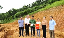 Phó Chủ tịch Trương Thị Ngọc Ánh dự khởi công xây nhà Đại đoàn kết cho hộ nghèo tại tỉnh Tuyên Quang