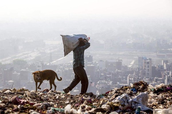 Các bãi rác là nguồn 'siêu phát thải' khí methane độc hại