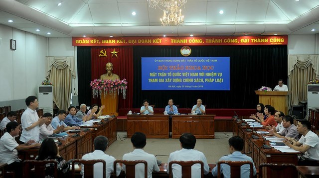Mặt trận Tổ quốc Việt Nam với nhiệm vụ tham gia xây dựng chính sách, pháp luật